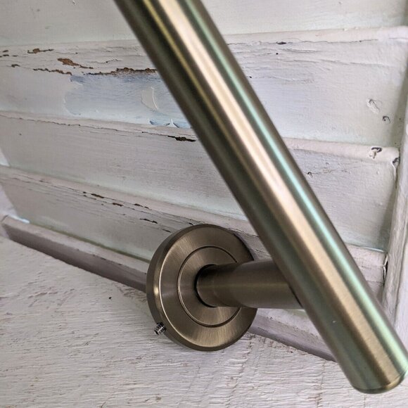 GATCO #4060 Brushed Brass Elevate 18" Towel Bar - Picture 2 of 5